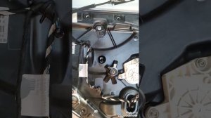 Задняя левая дверь Фольксваген Гольф 6 (VW Golf 6) Снимаем стеклоподъёмник