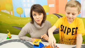 БОЛЬШОЙ ПОЕЗД Лего Дупло с Железной Дорогой - Развивающее видео для детей с Конструктором LEGO DUPL