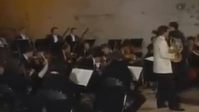 Mozart - Concerto Nº 3 Horn in E Flat Major [1/2] смотреть онлайн