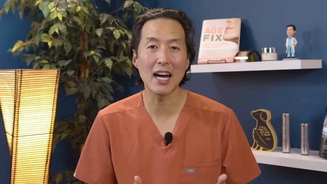 Plastic Surgeon Reacts to LARGEST BREASTS Ever!! EXTREME Bodies EXPLAINED! смотреть онлайн