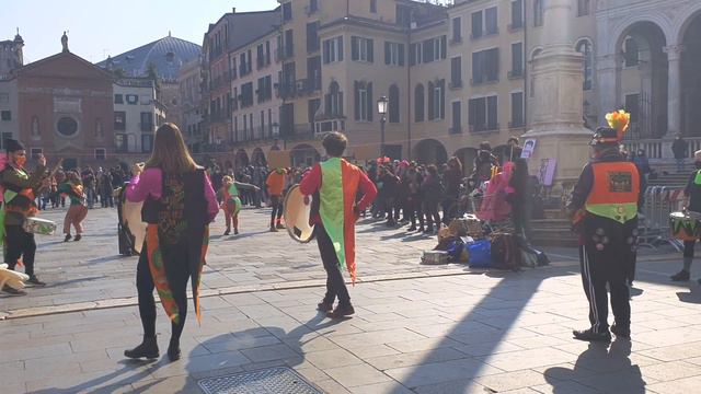 Италия Падуя как празднуют 8 марта в Италии смотреть онлайн