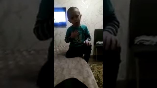 Мальчик учит маму как с ним разговаривать. смотреть онлайн