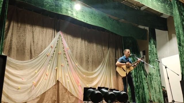 Кукрыниксы - Звезда. Кавер под гитару. Edward Munz. Стихотворение "Я лягу под пули" - М. Черепанов смотреть онлайн