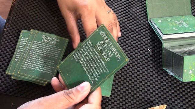 The Practical Witch's Spell Deck Review смотреть онлайн