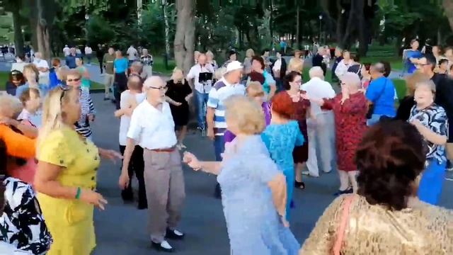 Kharkiv Харьков Танцы Киевлянка Сад Шевченко 2020 смотреть онлайн