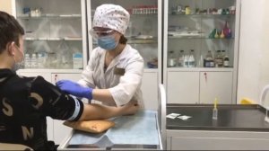 Взятие крови на исследования при помощи вакуумной системы для забора крови Практический навык