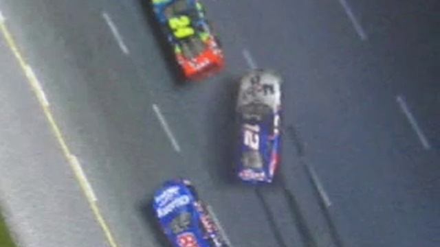 NASCAR 2000 wierd crashes смотреть онлайн