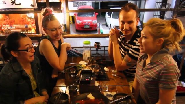 How to Play Korean Drinking Games смотреть онлайн