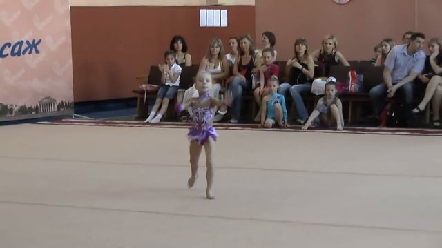 Долеско Аня 12.05.2013 (БП) 2007 г.р. Художественная гимнастика. Дети смотреть онлайн