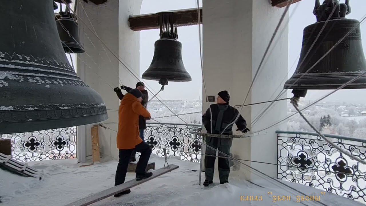 С Рождеством Христовым! Колокольный звон в Вологодском кремле смотреть онлайн