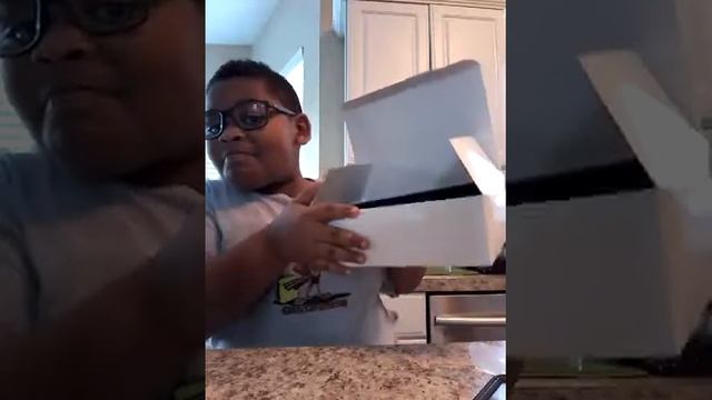 Wahl icon clippers unboxing смотреть онлайн