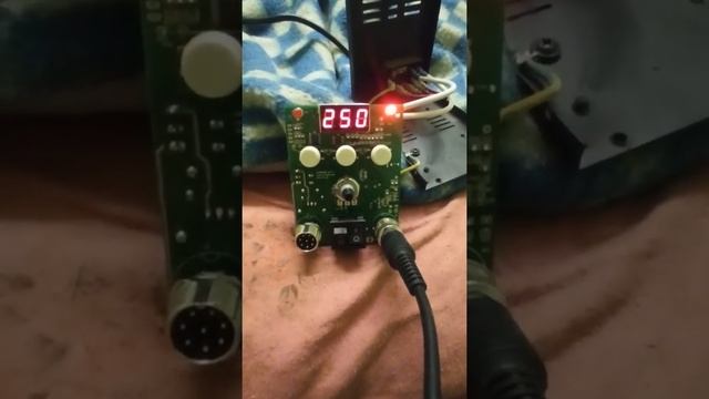 Паяльная станция Qsunrun 8586. Ошибка паяльника. смотреть онлайн