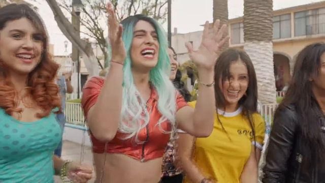 Rosario Tijeras S02E42 | Hombres al desnudo смотреть онлайн