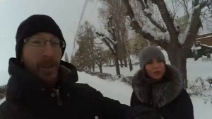 Набережная Космонавтов в Саратове зимой в снегу.