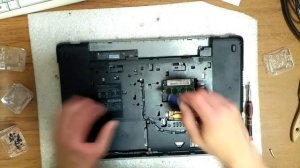 HP 470 G0 - разборка, чистка, замена памяти, жесткого диска. Disassemble, How to replace HDD, RAM