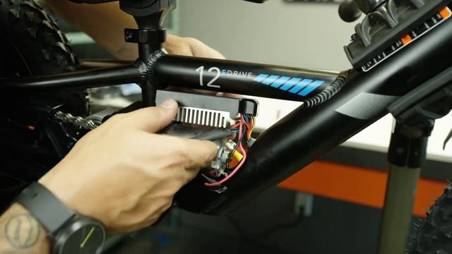 STACYC TECH - How To Replace The Throttle смотреть онлайн