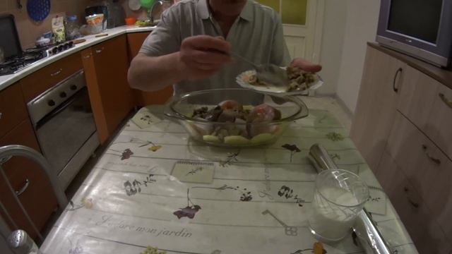 ЗАПЕЧЕННЫЙ СУДАК СО СЛИВКАМИ И КАРТОФЕЛЕМ смотреть онлайн