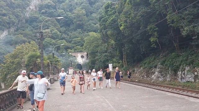 1-ый день в Абхазии: Новый Афон. 4.08.2022 (Abkhazia: New Athos or Novyy Afon) смотреть онлайн