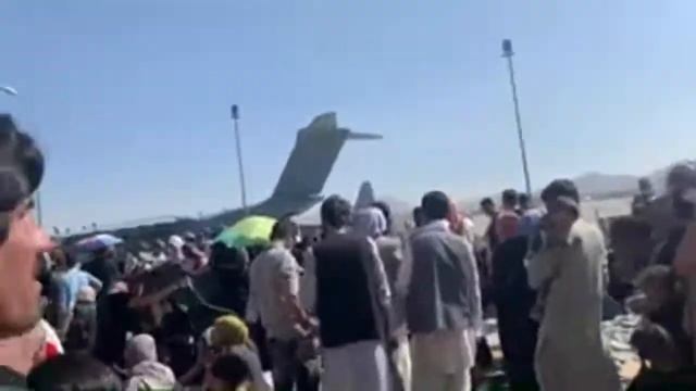 HKIA Airport смотреть онлайн