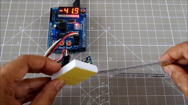Arduino Multi-function Shield Projects - Hackatronics Trailer смотреть онлайн