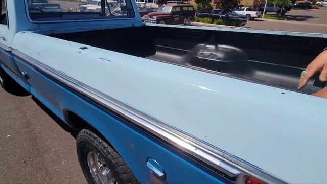 1976 Ford F-250 4 Speed Camper Special Custom смотреть онлайн