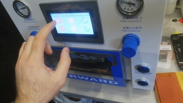 Замена стекла дисплея на iPhone 7 plus (самый простой способ). Replacing glass on iPhone 7 plus смотреть онлайн