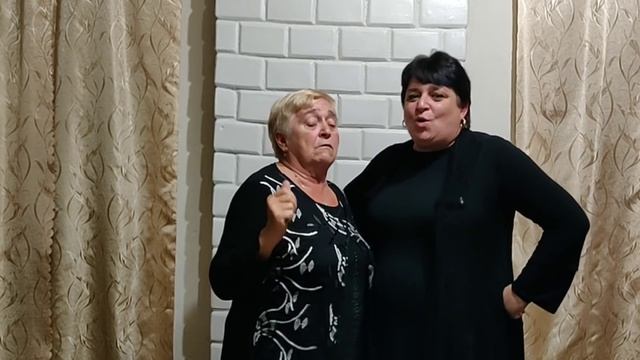 ОЛЯ ЗАБЫЛА ОДЕТЬ ВСТАВНЫЕ ЗУБЫ , СКРЫТАЯ КАМЕРА ? смотреть онлайн