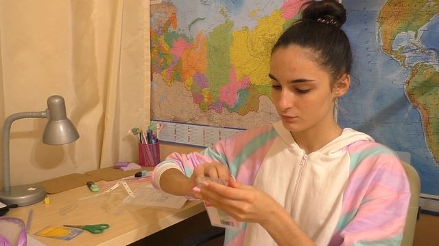 Собираю РЮКЗАК в ШКОЛУ / Что в моем ПЕНАЛЕ / УБОРКА В КОМНАТЕ / Изи роза /Алиса Изи / Easy Rose смотреть онлайн