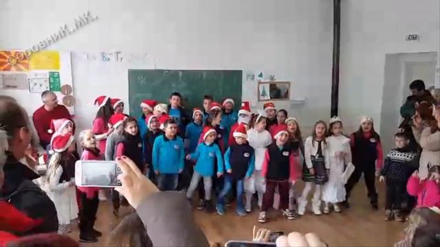 Orovnik - Prednovogodisna Priredba na Ucenicite od OU "Debarca". смотреть онлайн