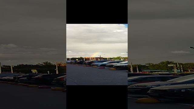 из дома прямо в небо полетела #радуга с улыбкой смотреть онлайн