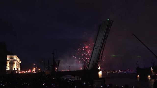 For video editing free footage Scarlet Sails 016 - St Petersburg смотреть онлайн
