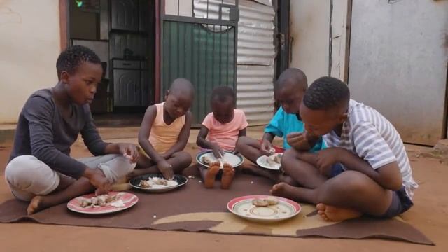 Убанг — уникальная деревня в Нигерии, где мужчины и женщины говорят на разных языках смотреть онлайн