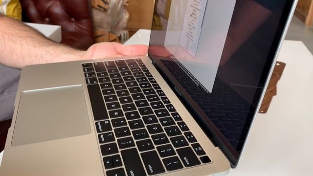 New MacBook Air 13