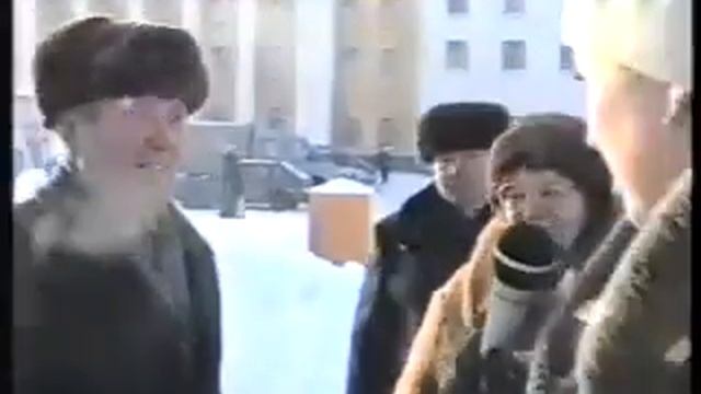 1998 год. Новокуйбышевск. Возложение цветов к памятнику Ленина В.И. Абдалкин Михаил. КПРФ. МПРА. смотреть онлайн