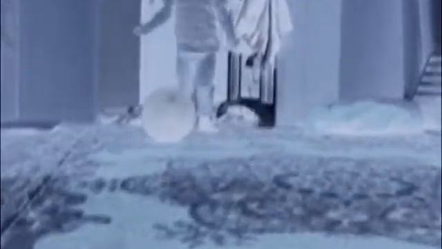 удар по камере 2ух летнего ребёнка смотреть онлайн