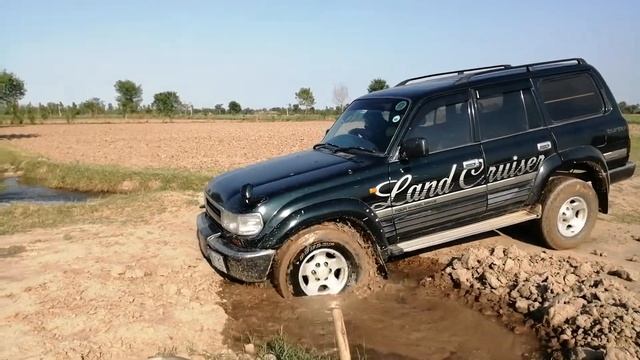 Toyota Land cruiser 80 series 4x4 Turbo off road смотреть онлайн