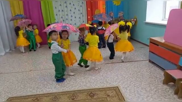 Парный танец в детском саду смотреть онлайн