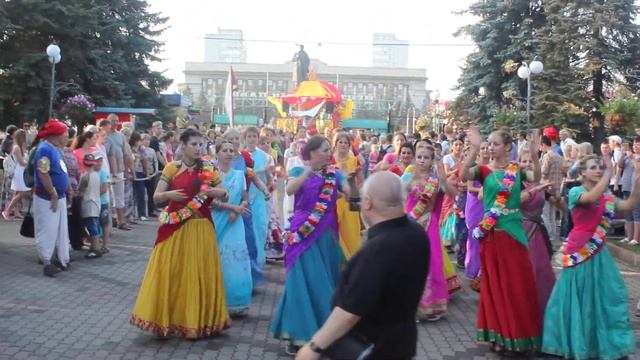 Ратха Ятра в Центральном парке (06.08.2017) смотреть онлайн