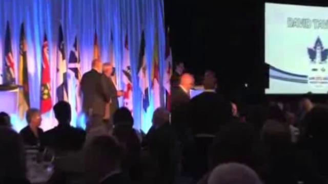 David Taveroff accepts 2012 officiating award from Hockey Canada смотреть онлайн