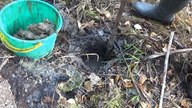 Нашёл никем не тронутую россыпь ЗОЛОТА #4!!! Добыл из скважины золотой песок! смотреть онлайн