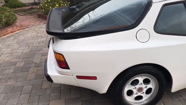 1983 Porsche 944 смотреть онлайн