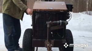 Электромеханический подъёмник отвала для минитрактора. Из старого шуруповёрта и винтового домкрата.