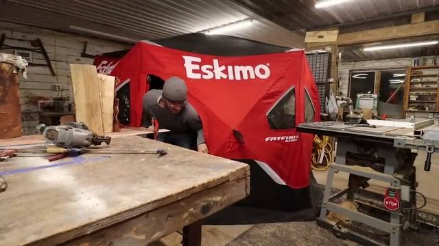 THE FARMHOUSE. Cold weather sets in. More cutting wood. Ice house bag. Sheetrock. Farmhouse Cooking смотреть онлайн