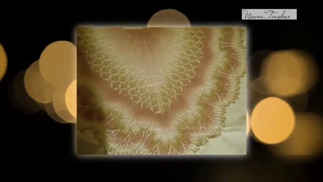 Красивая ажурная шаль спицами 