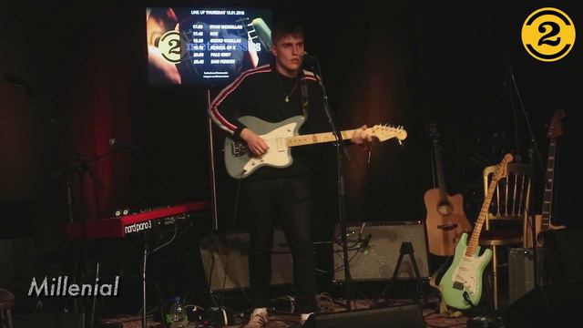 Sam Fender: "I live of crackers and water - it sucks!" | 2 Meter Sessions interview смотреть онлайн