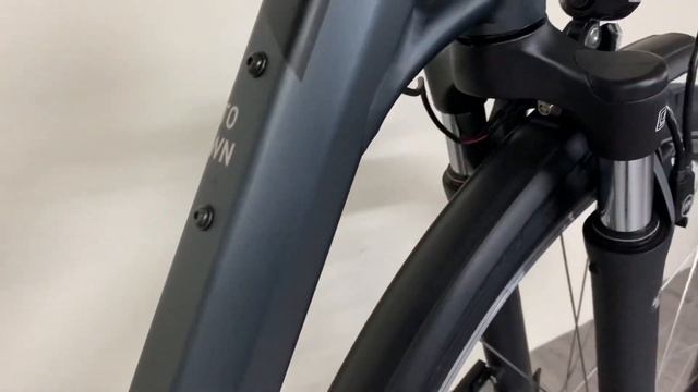 VAE CUBE TOWN HYBRID ONE 500 (2020) смотреть онлайн