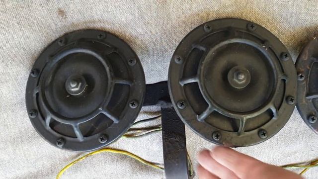 HELLA B33 Hi Lo Horns смотреть онлайн