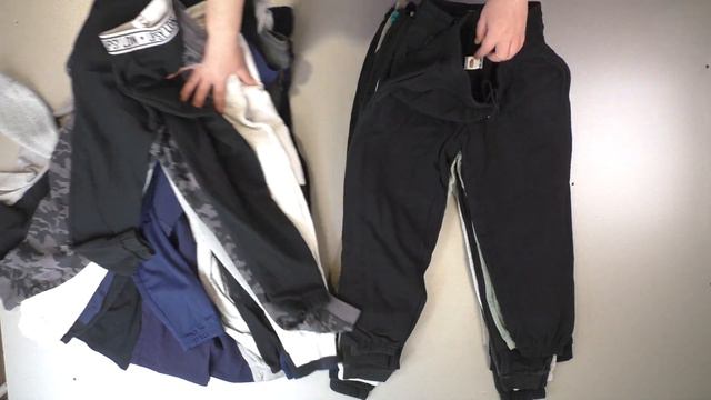 лот 2815 Джоггеры детские экстра (8 кг, 30 шт, 6500 руб, 218 руб/шт) смотреть онлайн