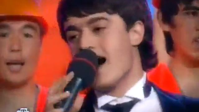 Айдамир Мугу и хор гастрабайтеров Черные Глаза смотреть онлайн