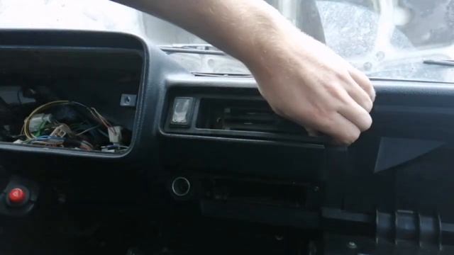 Как снять панель с ваз 2105-07,полная разборка для замены ручки капота смотреть онлайн